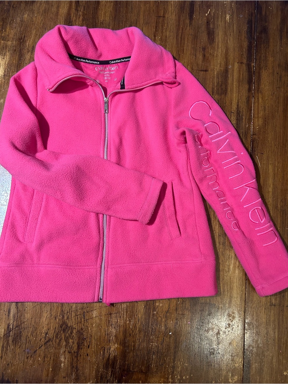 Bundle of 6 Women’s Small Tops